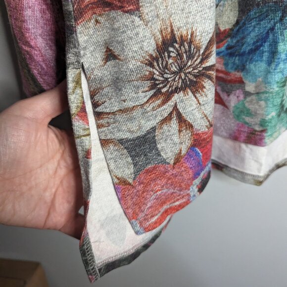 Soft Surroundings Sweater Womens 1X Gray Watercolor Floral Tunic Pullover - Picture 5 of 6